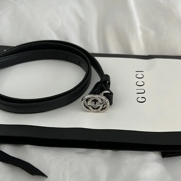 Mini Black GG Gucci Belt Cut GG Marmont belt in black leather | GUCCI® US main image 4